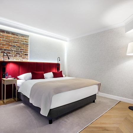 Golden Queen Deluxe Jacuzzi Apartments - Old Town Краків Екстер'єр фото