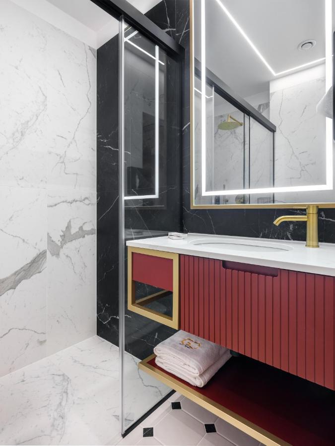 Golden Queen Deluxe Jacuzzi Apartments - Old Town Краків Екстер'єр фото