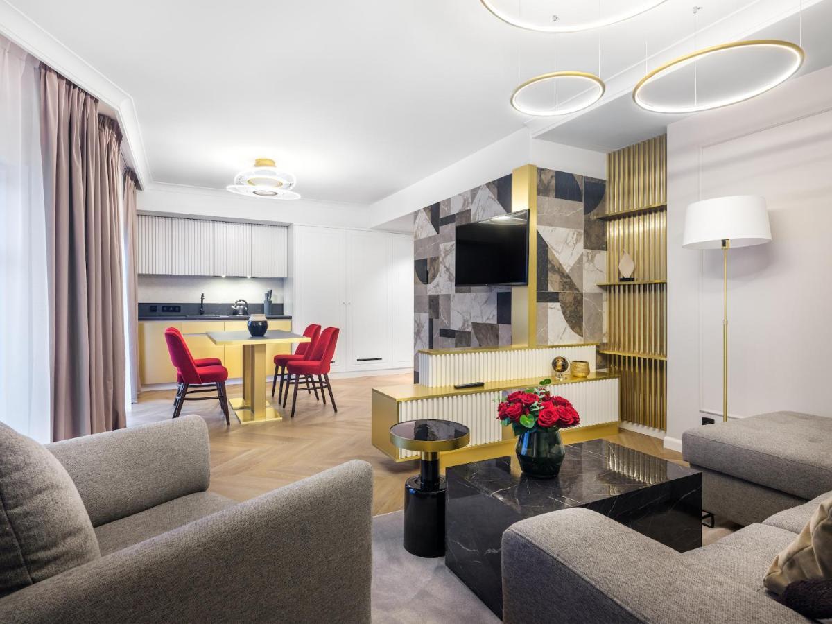 Golden Queen Deluxe Jacuzzi Apartments - Old Town Краків Екстер'єр фото