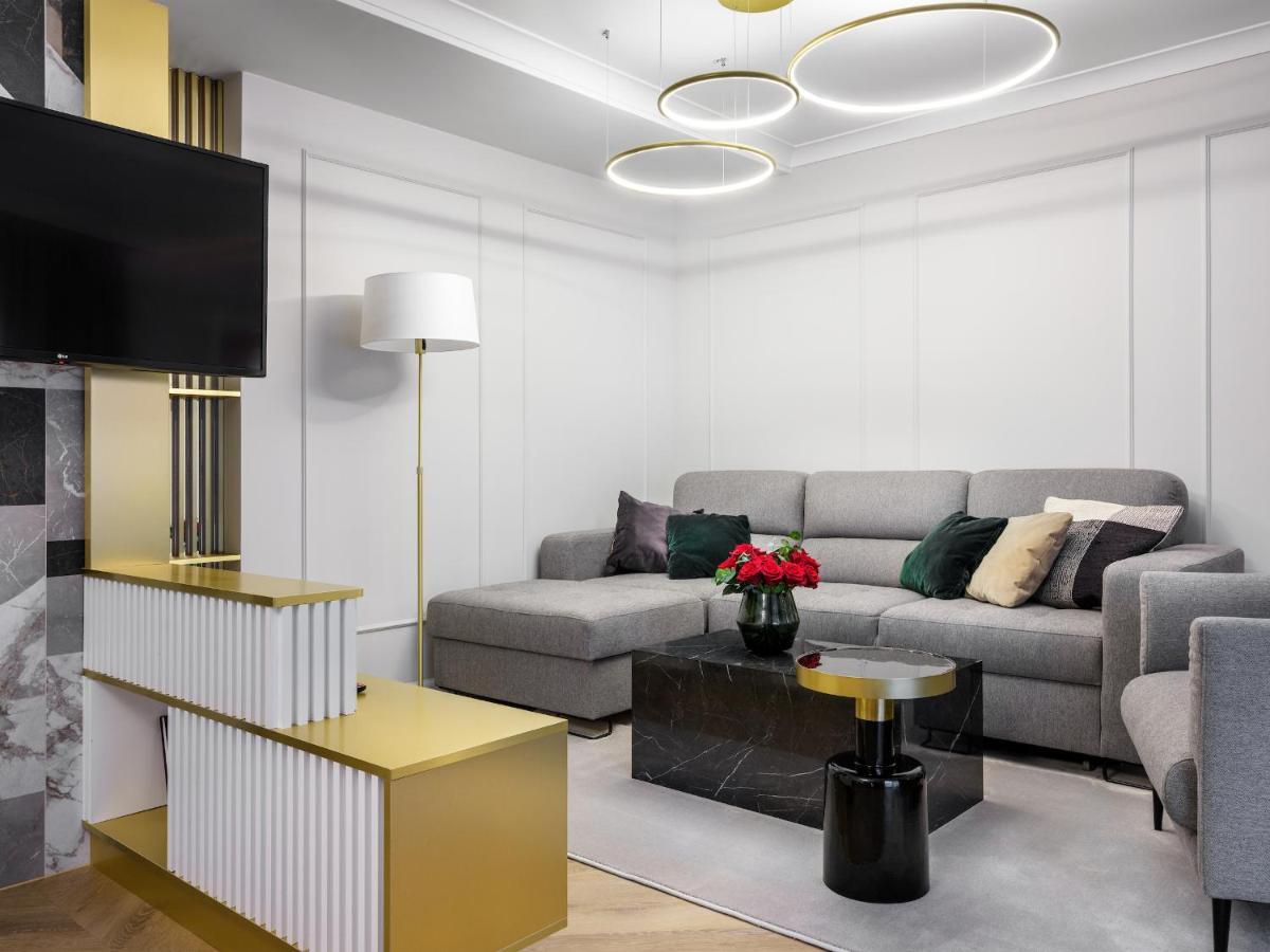 Golden Queen Deluxe Jacuzzi Apartments - Old Town Краків Екстер'єр фото