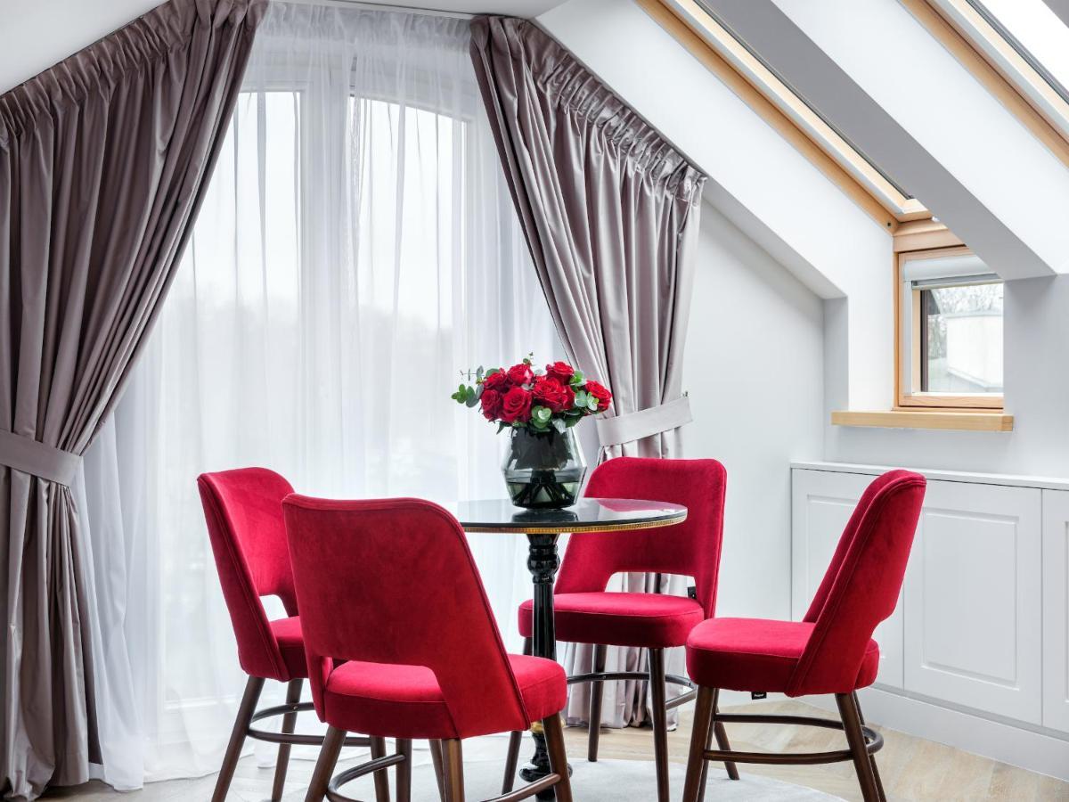 Golden Queen Deluxe Jacuzzi Apartments - Old Town Краків Екстер'єр фото