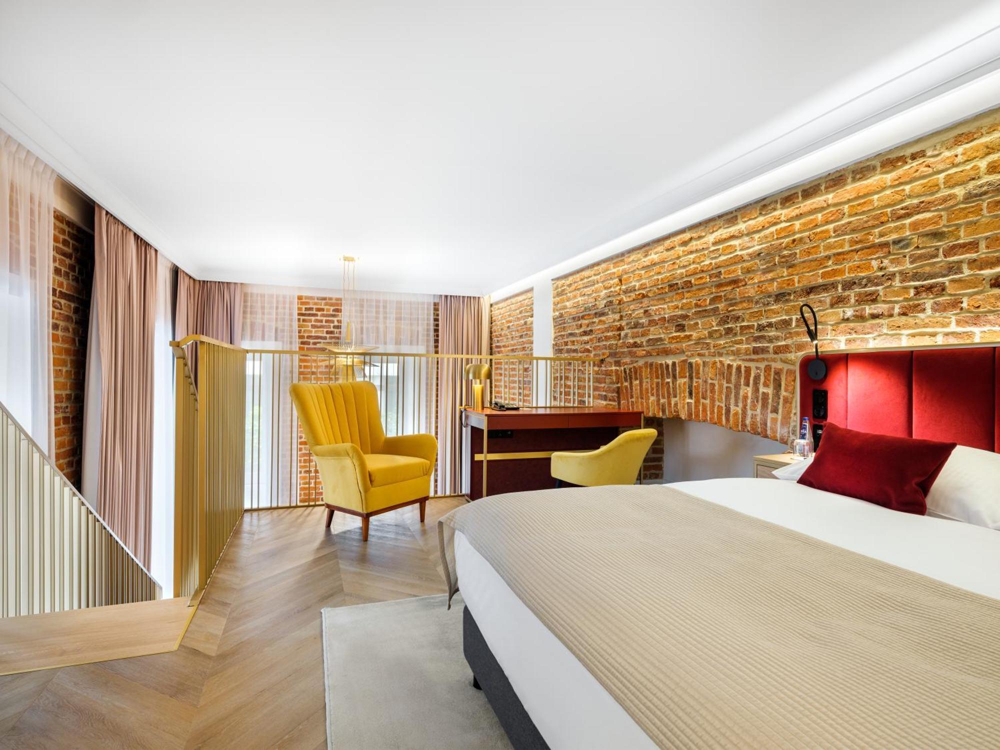Golden Queen Deluxe Jacuzzi Apartments - Old Town Краків Екстер'єр фото